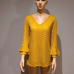 RozAli mustard crochet lace top size small